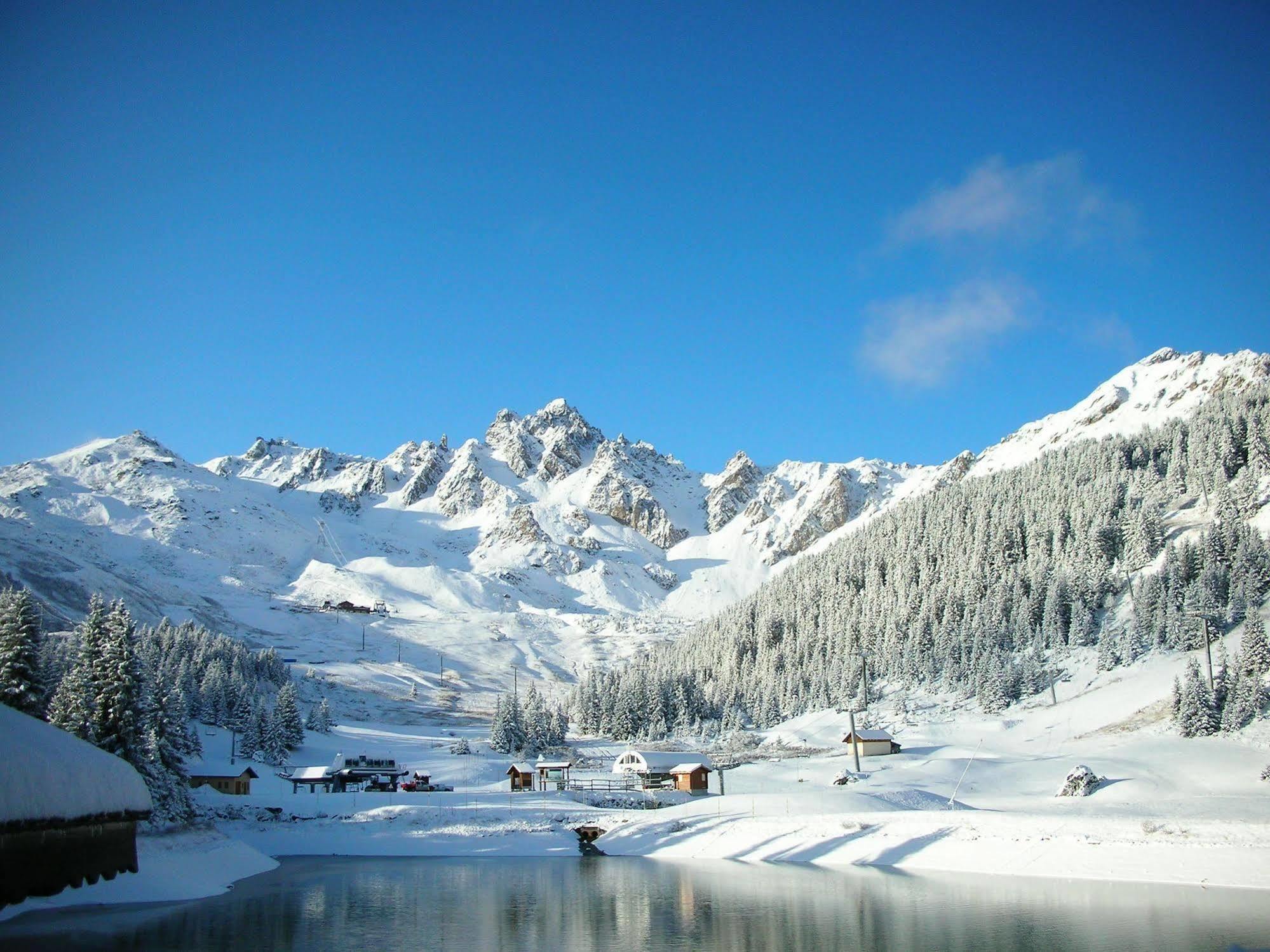 Lake Hotel Courchevel 1850 Екстериор снимка